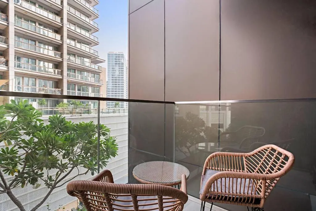 First Class Studio Premium And Luxurious Apartment Dubai